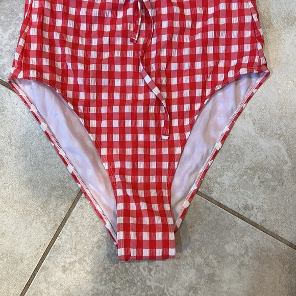 NEW! Wild Fable Red Gingham Checkered One-Piece Halter Swimsuit M bathing suit - Picture 4 of 8